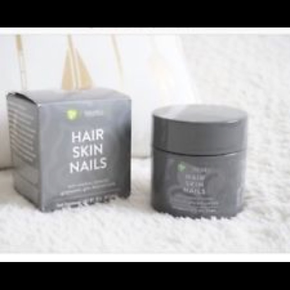 Hair skin and nails it works